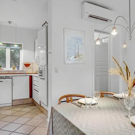 3 Bedroom Nice Home In Blavand 펜션 *