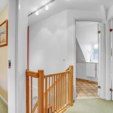 3 Bedroom Nice Home In Blavand *