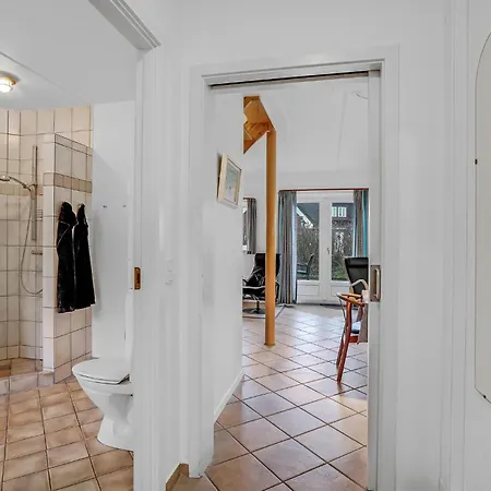 3 Bedroom Nice Home In Blavand 펜션 *