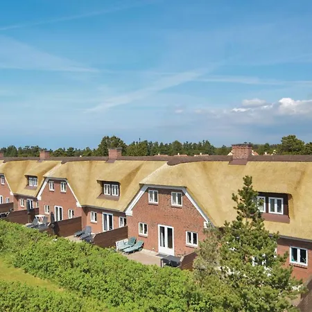 3 Bedroom Nice Home In Blavand *